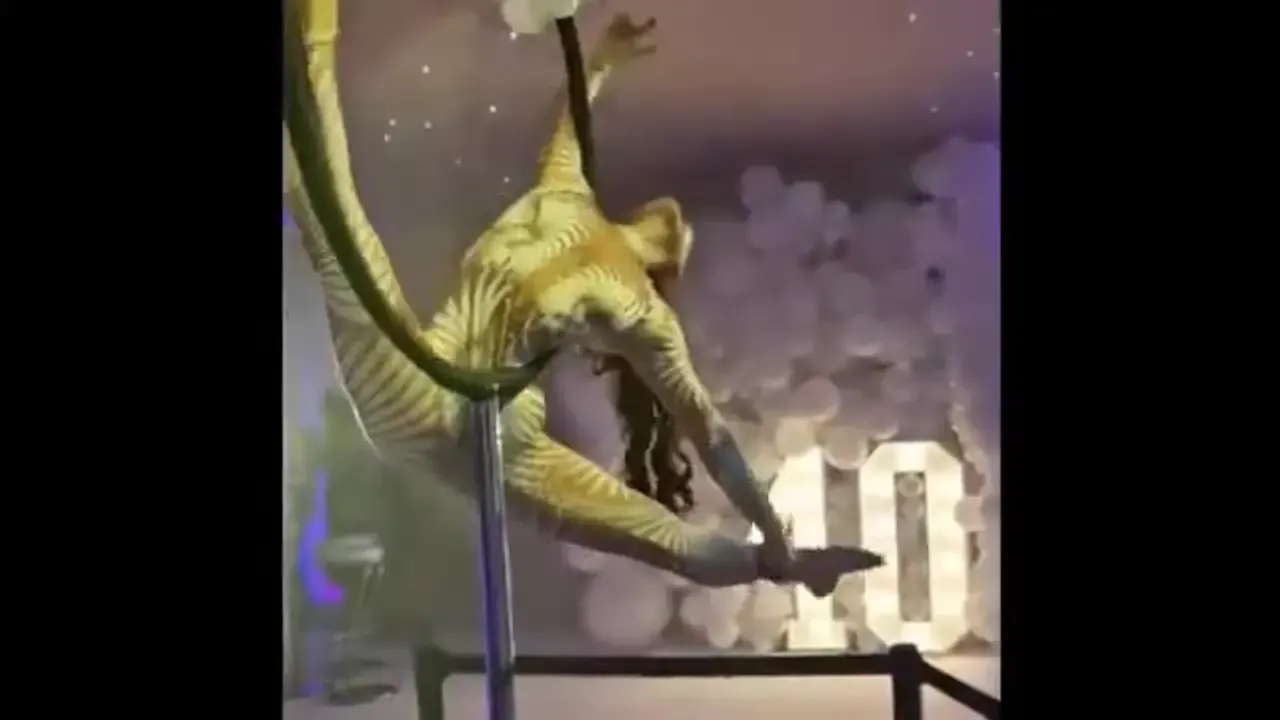 White party aerial lollipop