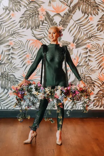 Floral LED table skirt: champagne walkers, enchanted garden theme