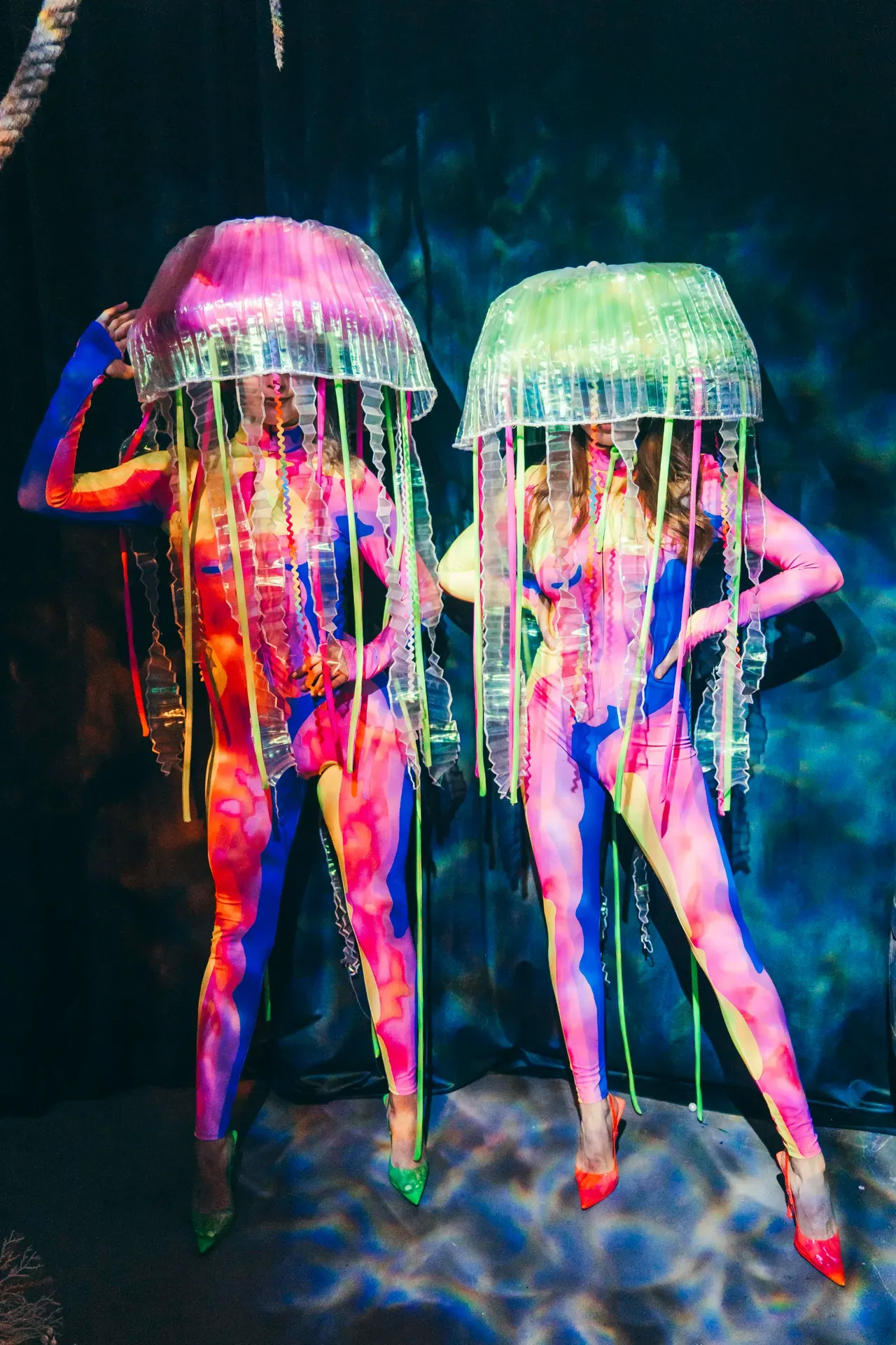 UV neon jellyfish dancers: themed dancers, under the sea theme