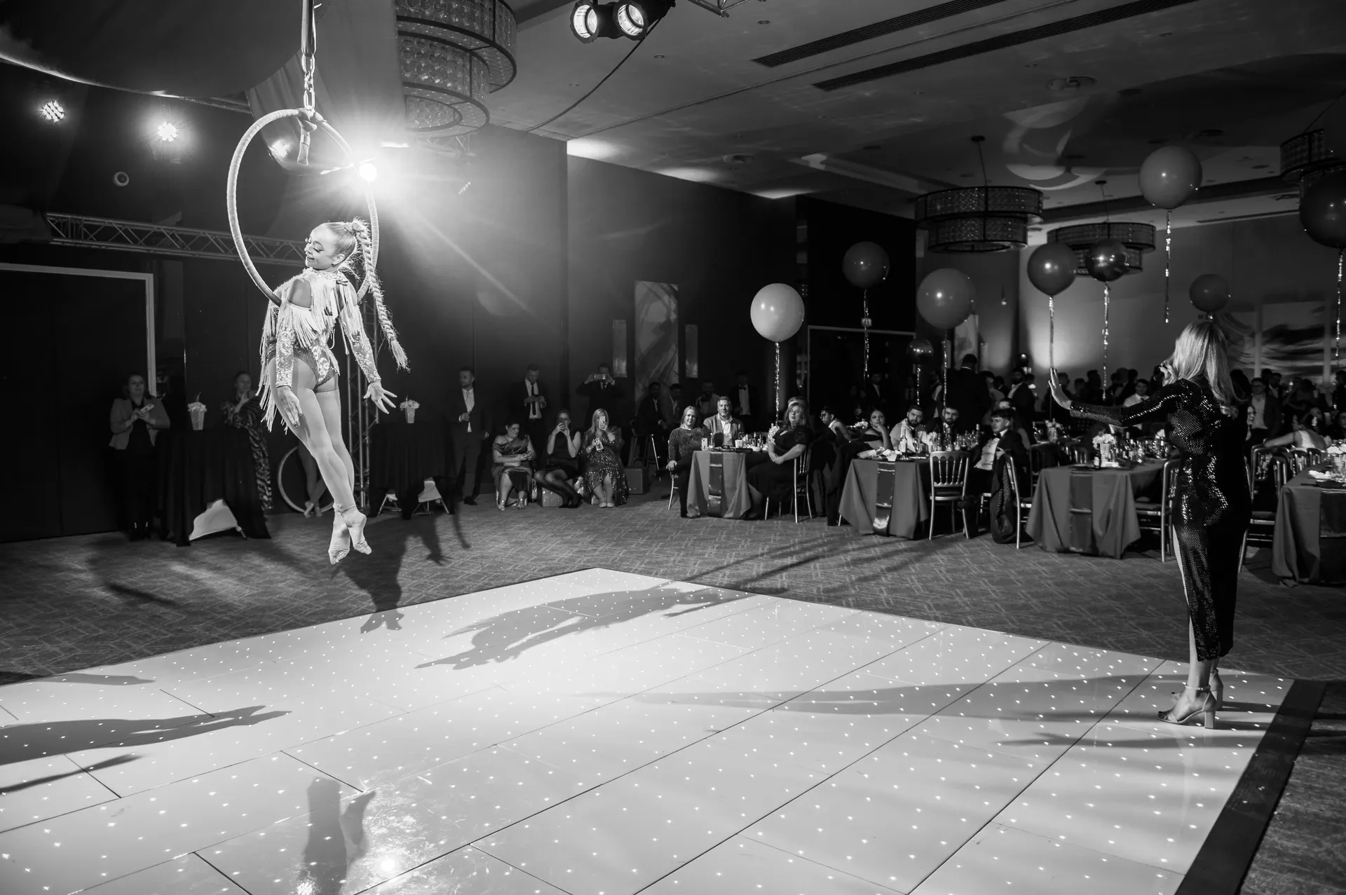 Singer and aerialist: aerial performers, circus showman theme