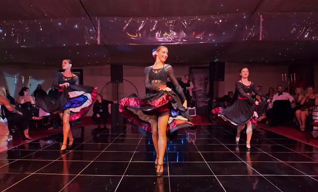 Christmas in Paris: can can dancers, christmas theme