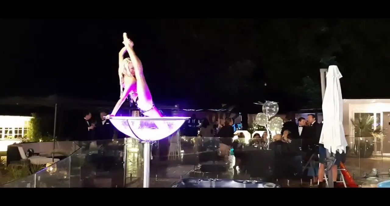 Clips: giant martini glass